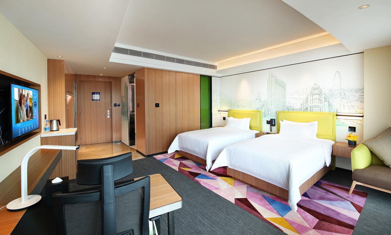 Hampton By Hilton Zhongshan Nanlang Zewnętrze zdjęcie